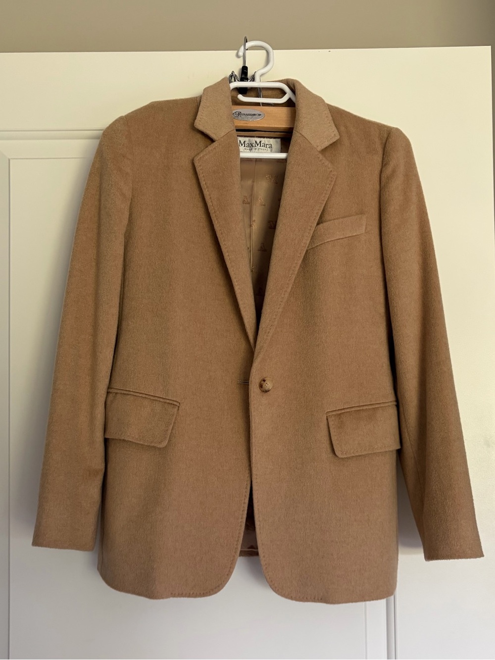 MaxMara Cashmere Camel-Colored Blazer